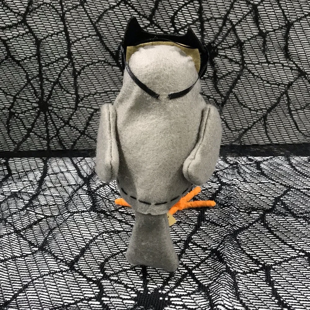 Target 2017 HISSY CAT Hyde and Eek Halloween Bird